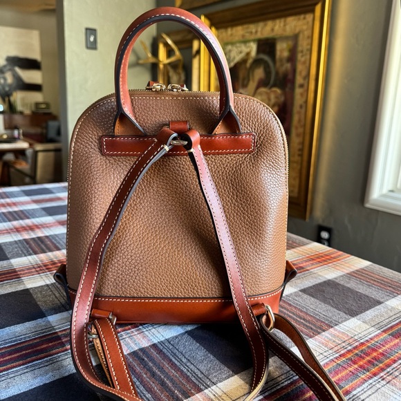 Dooney & Bourke pebble grain zip pod backpack - Picture 2 of 11